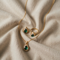 Agneta – Set with Green Drop and Circle Pendant