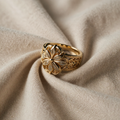 Exotic Floral Pattern Zircon-Decorated Gold Ring