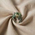 RING WITH DEEP CALVES