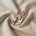 Elegant rectangular earrings in gold and silver