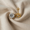 Luxurious diamond Earrings