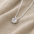 Timeless white gold necklace with zirconia