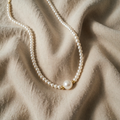 Elegant pearl necklace