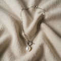 Necklace with Large Link Chain and Pearl Effect