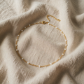 Gold-coloured necklace with link design