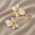 Shiny Enamel Flower Bangle in Gold-Tone